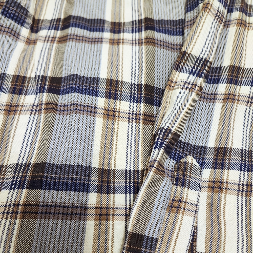 Mens button down - Picture 2 of 2